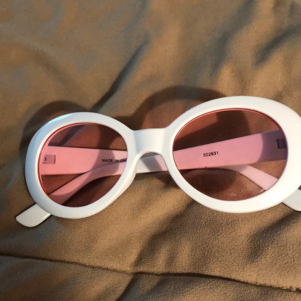 Clout glasses